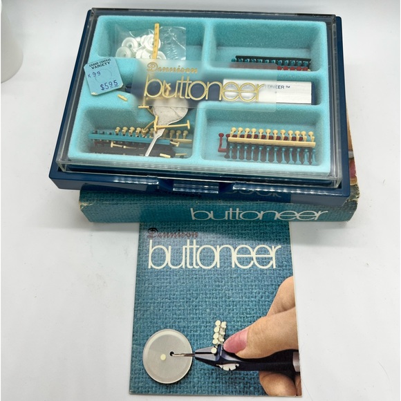 Buttoneer Kit Vintage Button Attacher - Picture 3 of 4